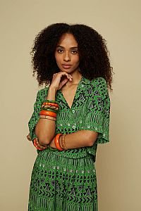 SCHEMA CROP SHIRT (GREEN ABSTRACT GEOMETRY PRINT)