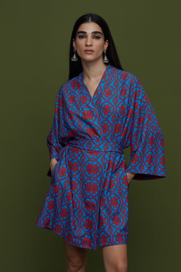 SAITA KIMONO/DRESS (TSAKONIA BLUE&RED PRINT)