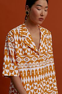 MASTICHOCHORI Shirt (White Motifs Orange)