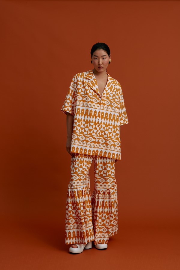 ANAVATOS Pants (White motifs orange)