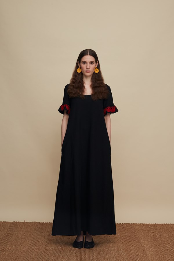 MESOCHORI MAXI DRESS (BLACK EMBROIDERED)
