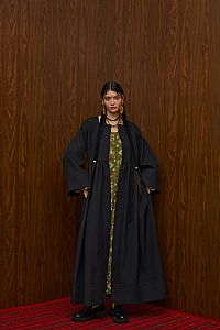 VELENTZA OVERCOAT (BLACK PLISSE)