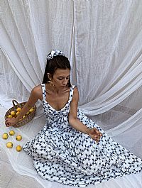 KRINON White Scrunchie