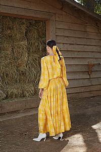 VLACHA SKIRT (Yellow Vase Print)