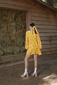 AGIASOS MINI DRESS (Yellow Vase Print)