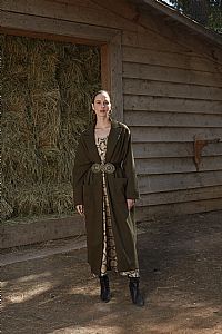 VOUKOLIKON OVERCOAT (KHAKI)