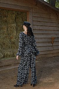ZEUS PANTS (Black Vase Print)