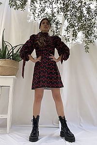 KRINON Dress in Black/Red