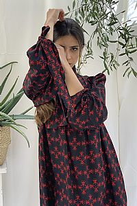 KRINON Dress in Black/Red